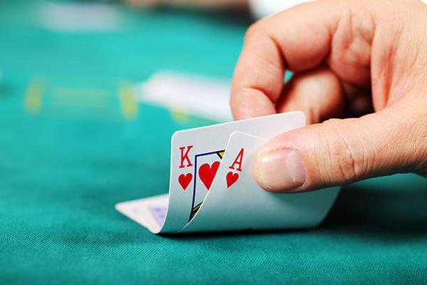 Reviewing Game Categories Across casino trực tuyến uy tín Platforms