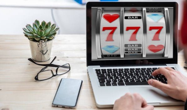 What to Expect From Online Casinos Singapore